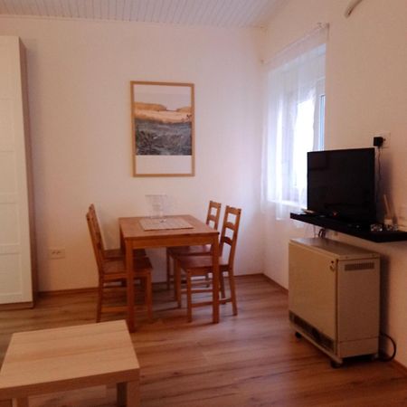 Visoki Vrh Apartman Белград Екстер'єр фото